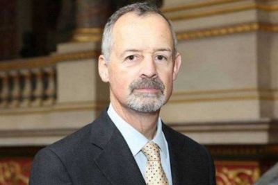 السفير البريطاني الأسبق: اتفاق استوكهولم مكّن الحوثيين وعزز قدرتهم للسيطرة على البحر الأحمر