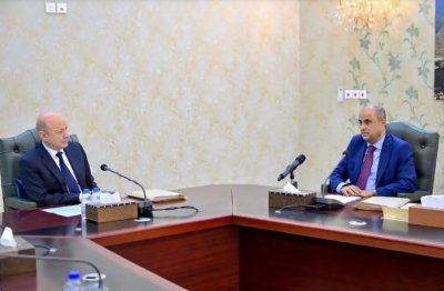 اجتماع لمجلس القيادة والحكومة يقرّ خارطة طريق وطنية للإصلاح الاقتصادي والمؤسسي