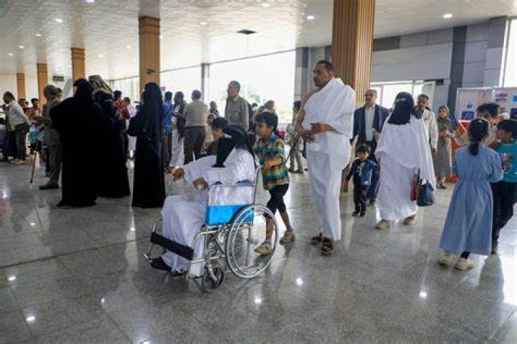 انطلاق أول رحلة لنقل الحجاج من مطار صنعاء إلى السعودية