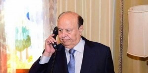 الرئيس هادي يتابع معركة مأرب عبر الهاتف