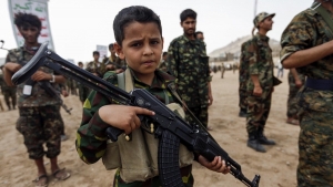 حملة إلكترونية تطالب المجتمع الدولي بالضغط على الحوثيين لإيقاف تجنيد الأطفال
