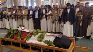 جماعة الحوثي تشيع القاضي حمران بصنعاء بعد عام من تصفيته