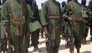 تهريب عابر للحدود.. أسلحة إيرانية لجماعة الحوثي عبر الصومال