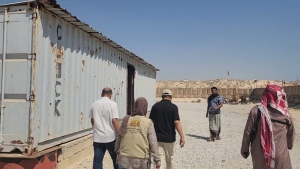 اللجنة الوطنية للتحقيق تجري معاينة ميدانية لمواقع استخدمت كسجون ومراكز احتجاز غير قانونية بساحل حضرموت