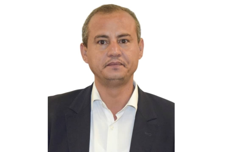 نقابة الصحفيين تدين ملاحقة الحوثيين للصحفي فؤاد النهاري بذمار