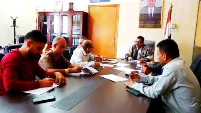 اجتماع في محافظة تعز يقر تشكيل لجنة مشتركة لضبط الأسعار وتنظيم العملية التموينية في مختلف أسواق المدينة