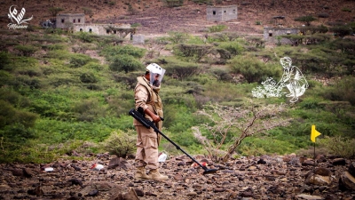 &quot;مسام&quot; يعلن انتزاع أكثر من 1000 لغم وعبوة زرعها الحوثيون في خمس محافظات