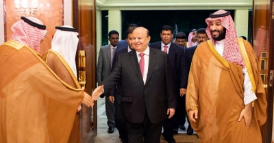 السعودية تواصل بيع الوهم لليمنيين.. انتكاسات الشرعية في الميدان وأحاديث السلام في الإعلام