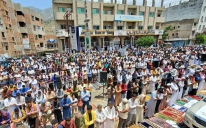تعز: محتجون يطالبون برحيل المحافظ ورئيس الحكومة