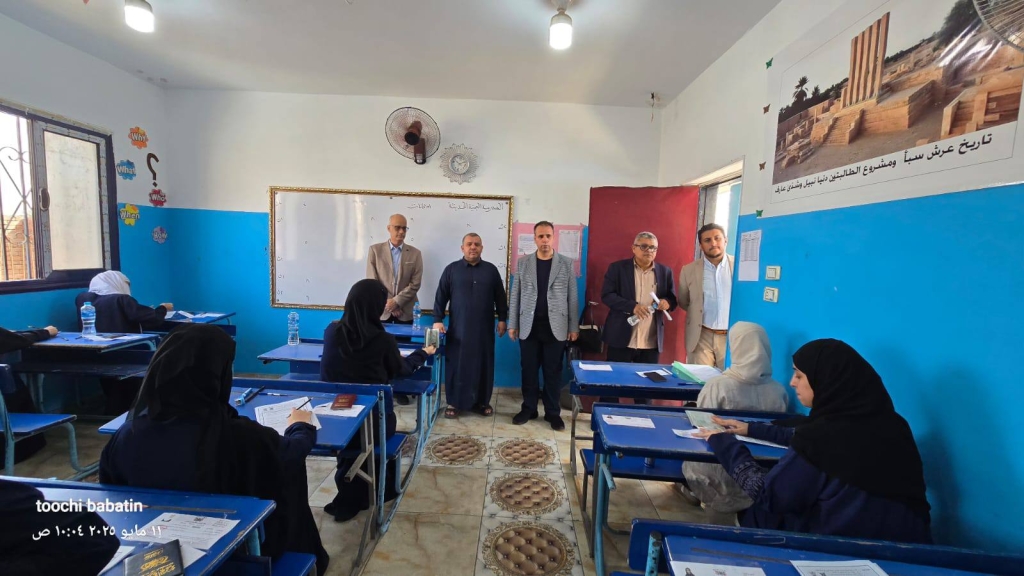 أولياء أمور الطلاب اليمنيين في القاهرة يناشدون الرئيس العليمي لسرعة التدخل بعد غلق المدارس
