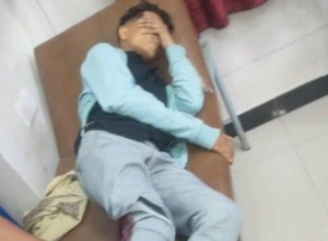 إصابة طفل برصاص قناص مليشيا الحوثي أثناء لعبه جوار منزله في تعز