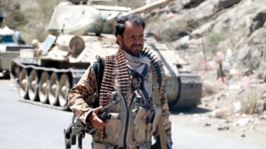 الحوثيون يعترفون بمقتل قيادي بارز منهم في مواجهات مع الجيش