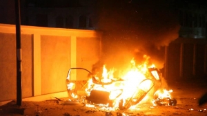 انفجار سيارة مفخخة بالقرب من مسشتفى سيئون وسقوط ضحايا