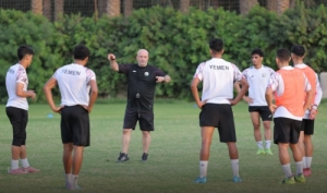 &quot;ولد علي&quot; يعلن قائمة اليمن لمواجهة بوتان وجزر القمر