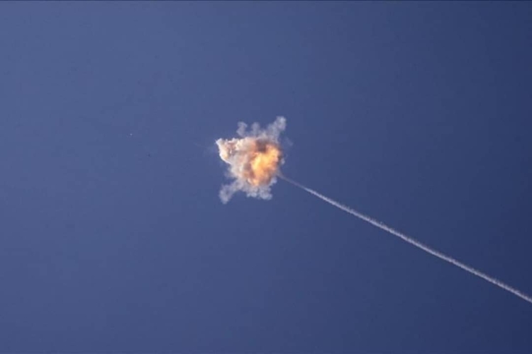 جيش إسرائيل يعترض ويسقط مسيرتين أطلقهما الحوثيون من اليمن