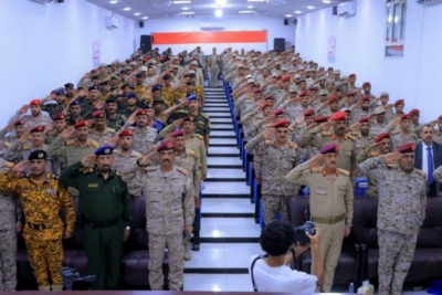 وزير الدفاع يؤكد أهمية تطوير التدريب العسكري لمواكبة متطلبات المعركة الحديثة