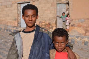 مساعدات طارئة لـ 24 ألف أسرة فقيرة في اليمن بمنحة سعودية