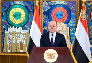 العليمي يعلن تشكيل لجنة عسكرية عليا لقيادة القوات  اليمنية واستعادة الدولة سلما أو حربا