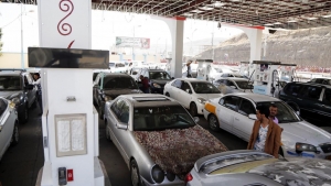أزمة وقود جديدة في مناطق سيطرة مليشيا الحوثي