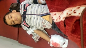 إصابة طفل برصاصة قناص الحوثيين بصالة شرقي تعز
