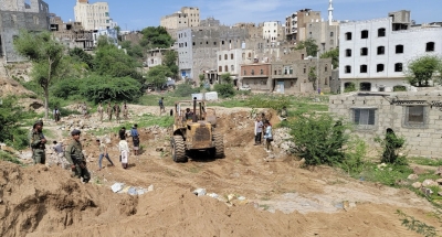 بدء أكبر حملة إزالة للمخالفات بتعز بينها 160 منزلاً جاهزاً أو تحت الإنشاء (صور)