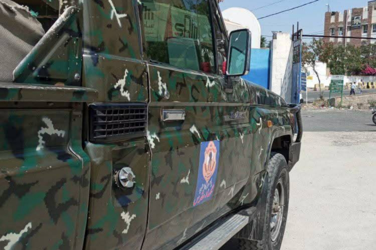 قوات الأمن الخاصة بتعز تضبط مطلوبًا أمنيًا لشرطة عدن في عملية نوعية بالشمايتين