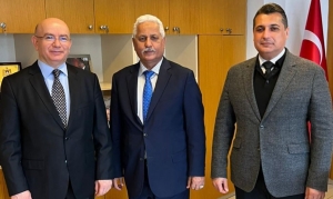 سفير اليمن في تركيا يلتقي مسؤول دبلوماسي بأنقرة