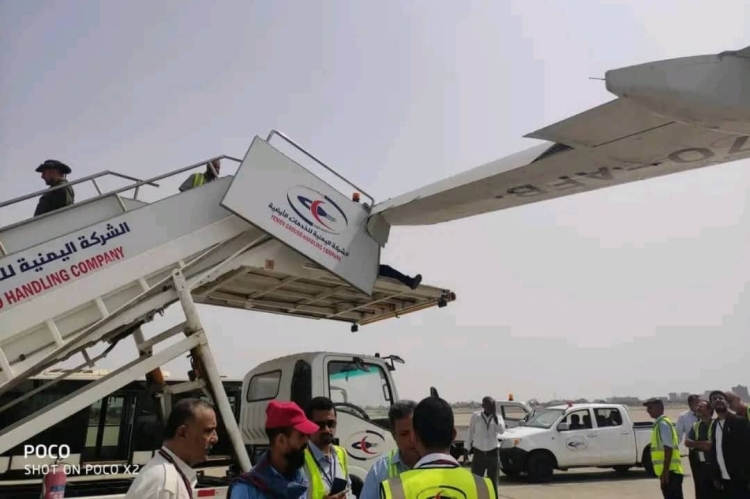 الحكومة تعتزم فتح المجال لشركات الطيران الخاصة لتشغيل رحلاتها بعد تقلص أسطول طيران اليمنية
