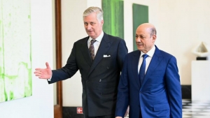 العليمي يبحث مع ملك بلجيكا الدعم الأوروبي لتعزيز الإصلاحات الاقتصادية