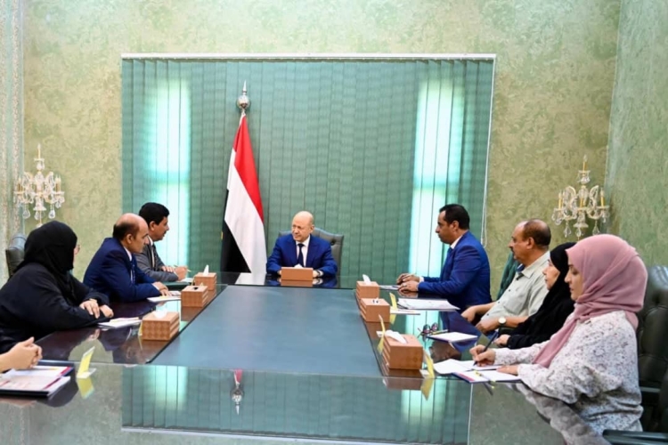 الرئيس العليمي يتسلم التقرير السنوي للجنة الوطنية للتحقيق يتضمن أكثر من 3 آلاف انتهاك