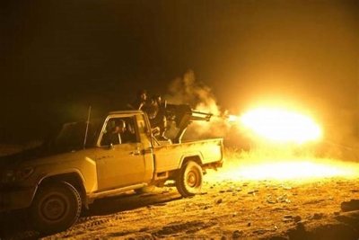 جماعة الحوثي تنفذ تسللاً “فاشلاً” وتقصف مواقع للجيش في تعز
