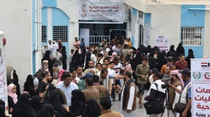 تدشين مخيم طبي لإجراء 200 عملية مجانية في المستشفى العسكري بتعز