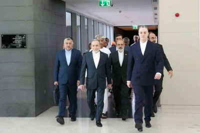 انطلاق المفاوضات الأمريكية - الإيرانية في العاصمة مسقط وسط توتر إقليمي غير مسبوق