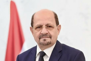 رئيس الوزراء يتلقى رسالة من نظيره الباكستاني يؤكد فيها دعم بلاده لوحدة واستقرار اليمن