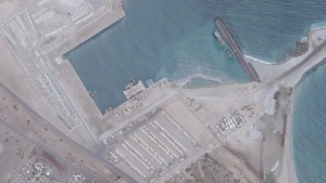 الإمارات تنقل أجزاء من قاعدتها العسكرية في اريتريا إلى جزيرة ميون اليمنية (تفاصيل)