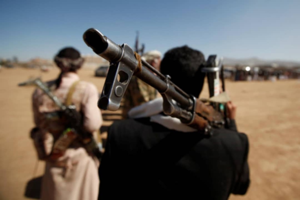 جرائم قتل الأقارب.. الحوثيون يشعلون نار الدم داخل البيوت اليمنية