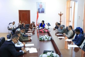 اجتماع موسع في تعز يناقش تحديات عمل المحاكم والنيابات في قضايا الدولة