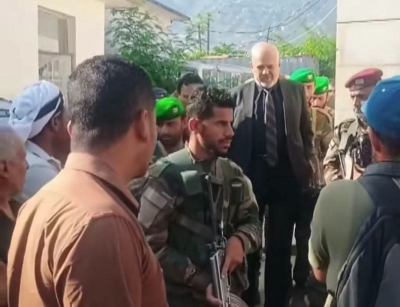 شرطة تعز توضح ملابسات حادث دهس طفل من قبل طقم يرافق موكب المحافظ وتعلن احتجاز السائق