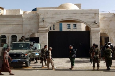 الميليشيا تدفع بخريجي المراكز الدينية إلى المحاكم لإحكام قبضتها على القضاء