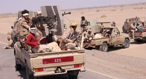 مصدر عسكري لـ تعز تايم: قوات عسكرية تابعة للحكومة  تغادر محافظة أبين إلى مأرب