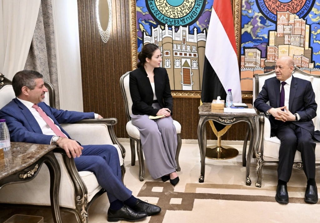 حراك أمريكي لوقف تصعيد الانتقالي.. السفير فاغن يلتقي الرئيس العليمي ومجلي ويتواصل بالعرادة