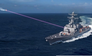 البحرية الأميركية تختبر سلاح ليزر في خليج عدن