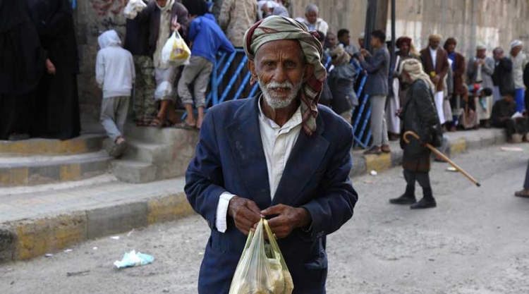 ناشط حقوقي: حصار تعز أكثر من 5 سنوات يكفي لتصنيف الحوثي منظمة إرهابية