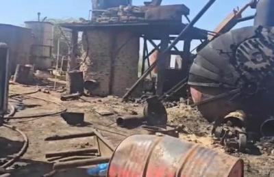 النائب العام يوجه بفتح تحقيق في محطات تكرير نفط غير مرخصة بحضرموت وملاحقة جميع المتورطين