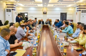 وزير النقل اليمني يكشف عن تكليف قيادة جديدة لمؤسسة موانئ البحر الأحمر في الحديدة