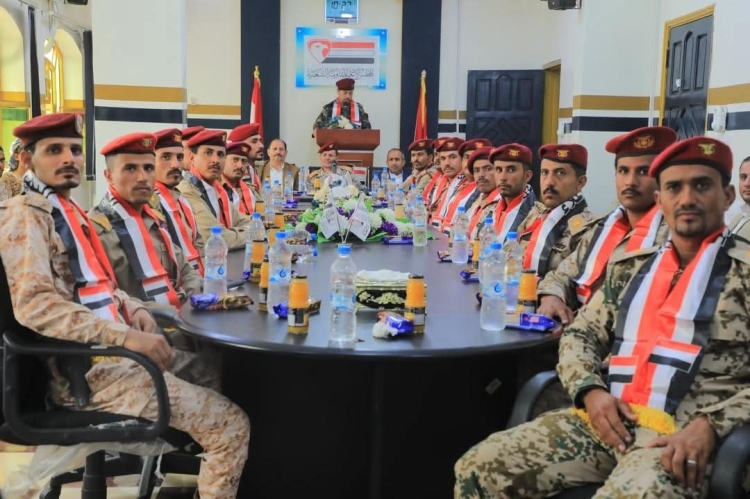 المجلس الأعلى للمقاومة الشعبية يحتفي بخريجي محور تعز من الكلية الحربية