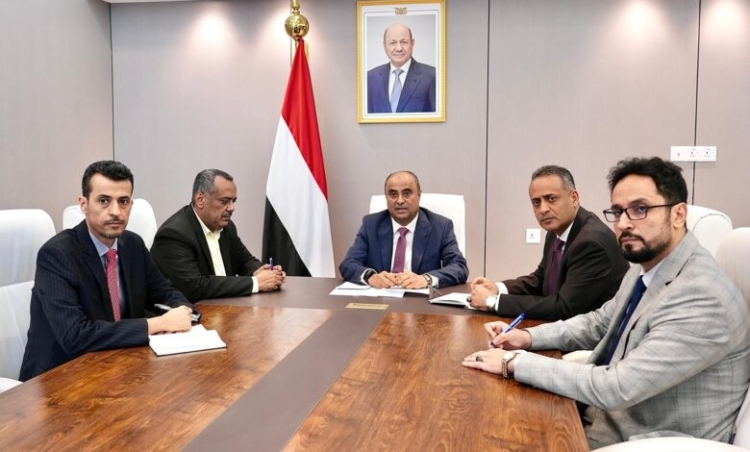 رئيس الوزراء يبحث مع عدد من البعثات الدبلوماسية والبنك الدولي آليات الدعم لتعزيز الاستقرار الاقتصادي