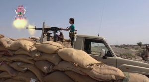هجوم مفاجئ للحوثيين على جبهة حيس ومقتل 5 جنود وإصابة 16 آخرين من قوات العمالقة