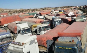الحوثيون يحتجزون بضائع التجار في جمرك عفار بالبيضاء بسبب عدم استيرادها عبر ميناء الحديدة