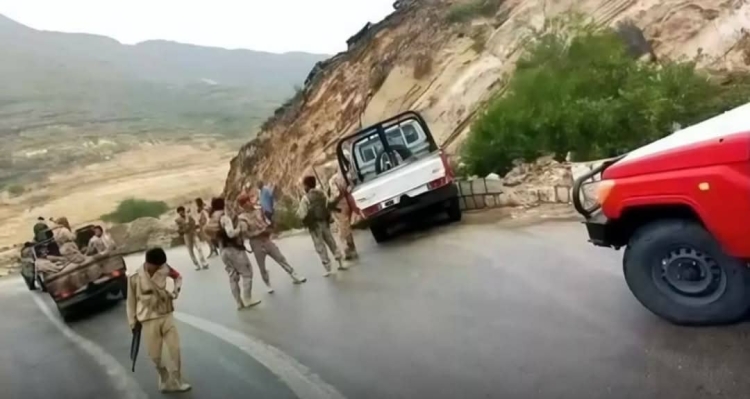المهرة.. وفاة عقيد في الجيش بمحور الغيضة متأثرًا بجراحه في كمين مسلح